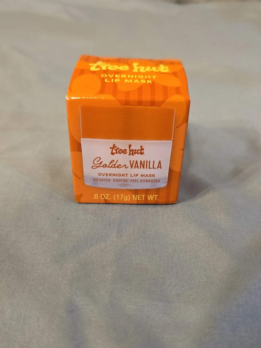 Tree Hut Golden Vanilla Overnight Lip Mask — Orange